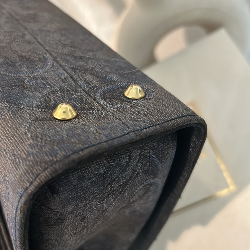 Nina Ricci Crossbody Bag - Picture 9 of 16